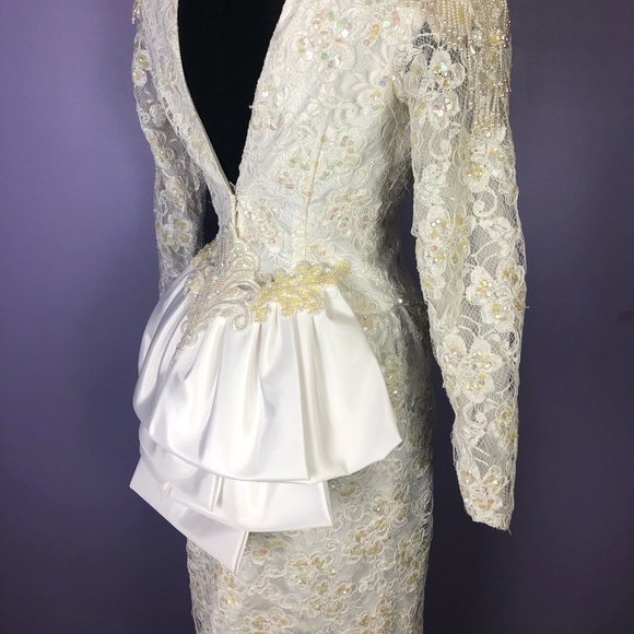 Vintage 80’s Beaded Long Sleeve Wedding Lace Gown - Picture 6 of 8